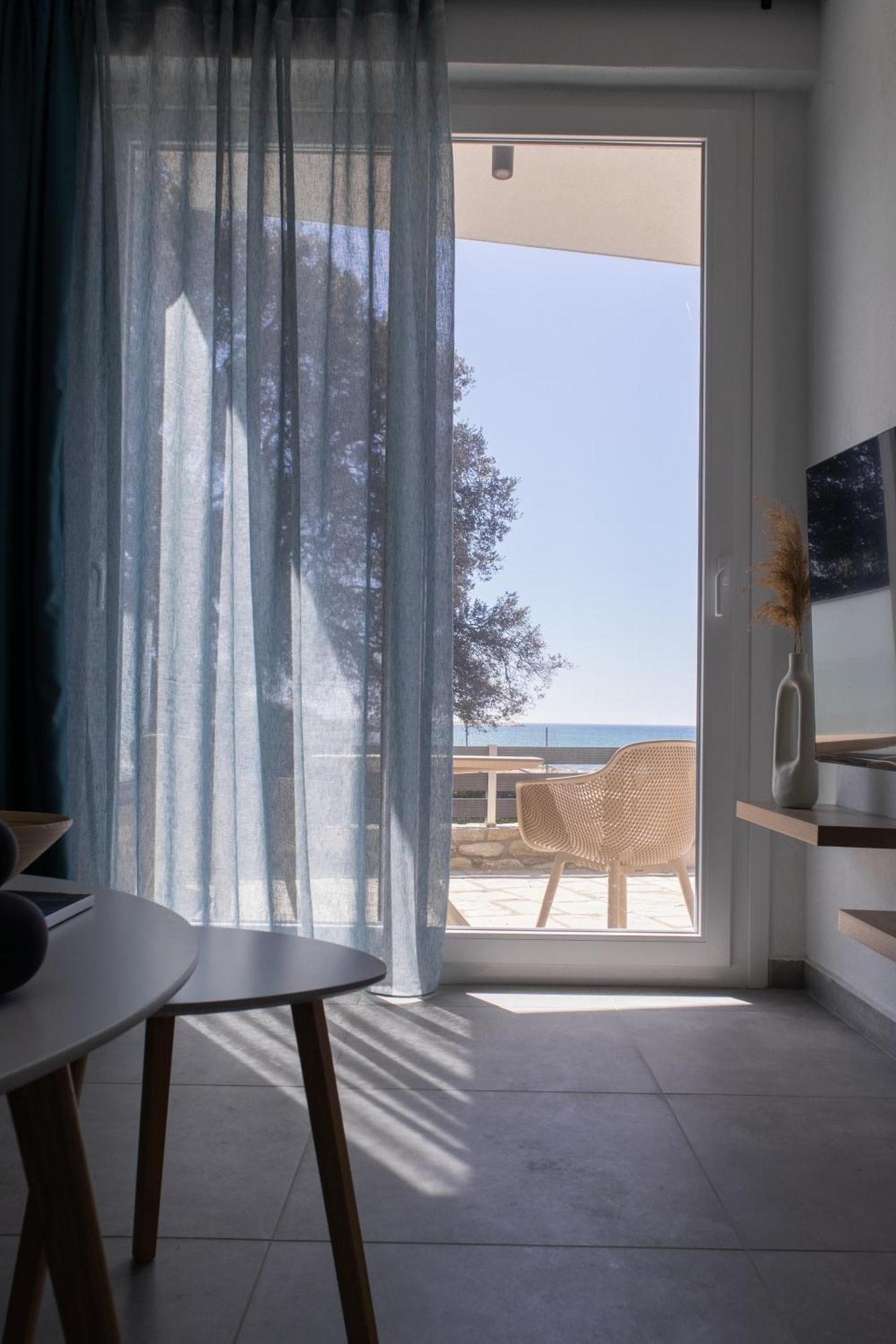 Olive & Sea Luxury Suites Скала-Сотирос Экстерьер фото