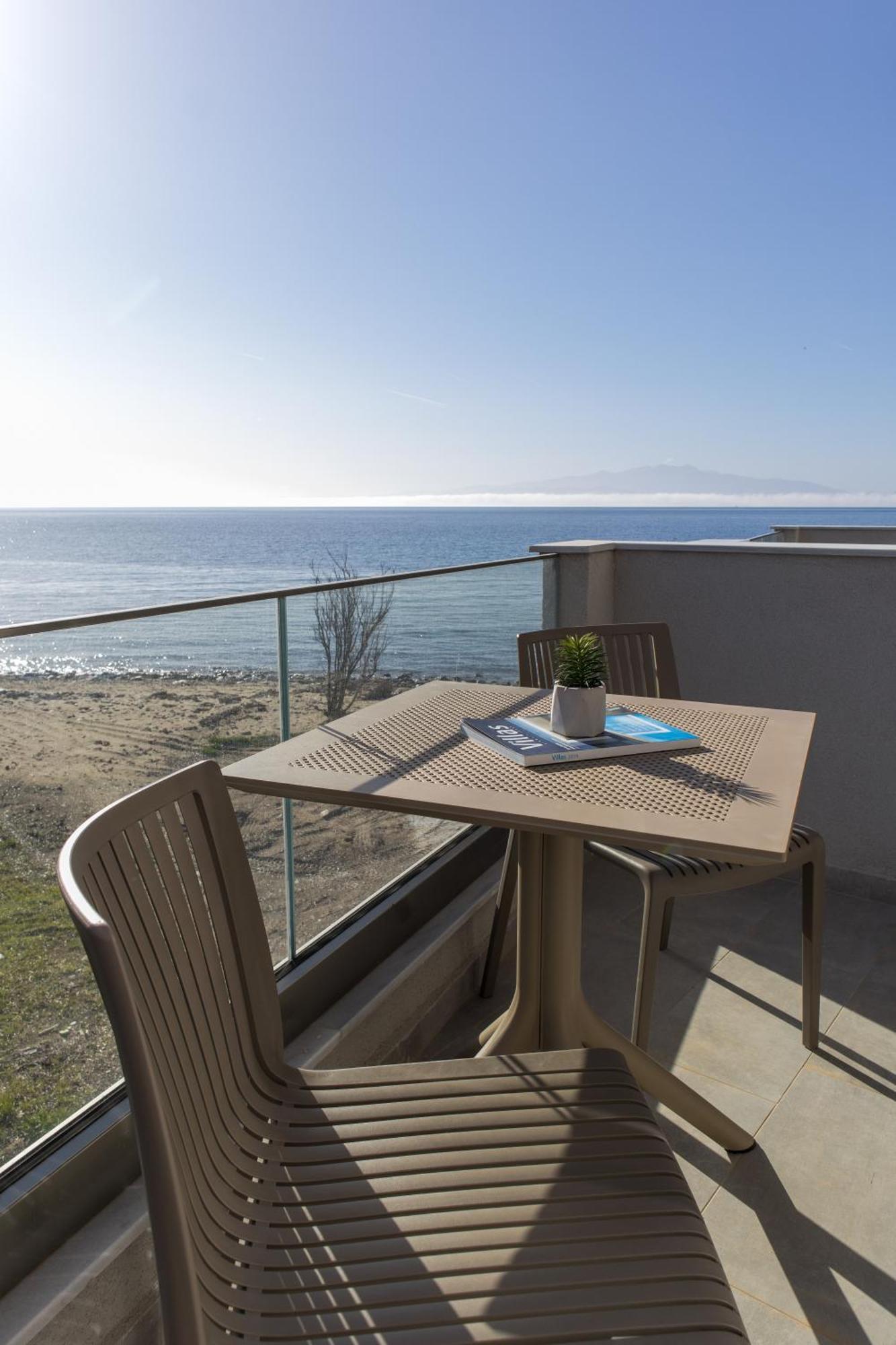 Olive & Sea Luxury Suites Скала-Сотирос Экстерьер фото